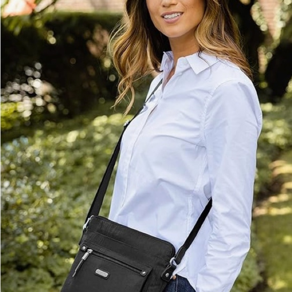 Baggalini Go Bagg Crossbody RFID Black